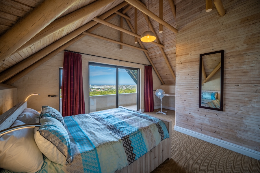 4 Bedroom Property for Sale in St Francis Field Eastern Cape